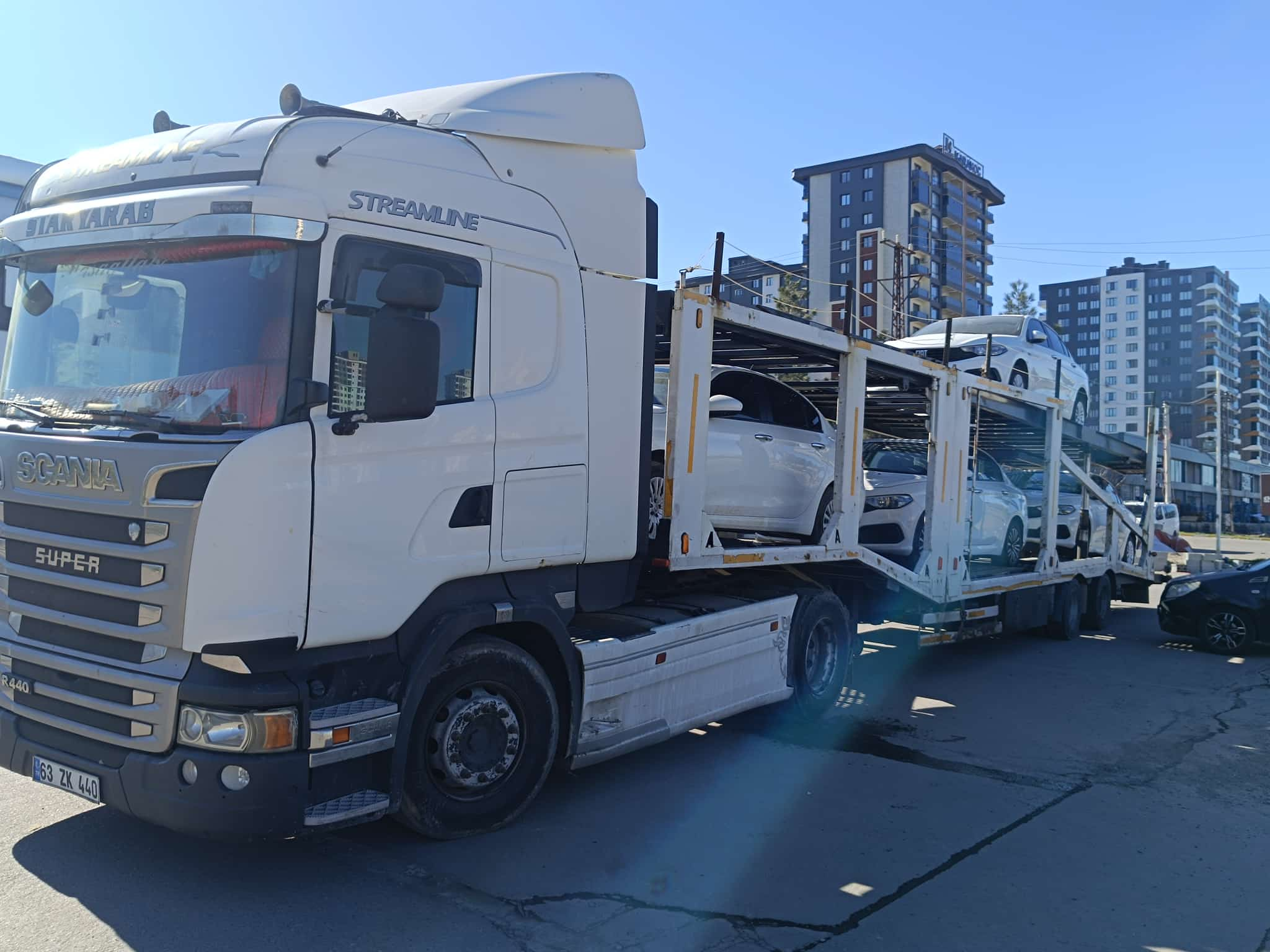 Dervişoğlu Lojistik araç taşıyıcı - şehir içi